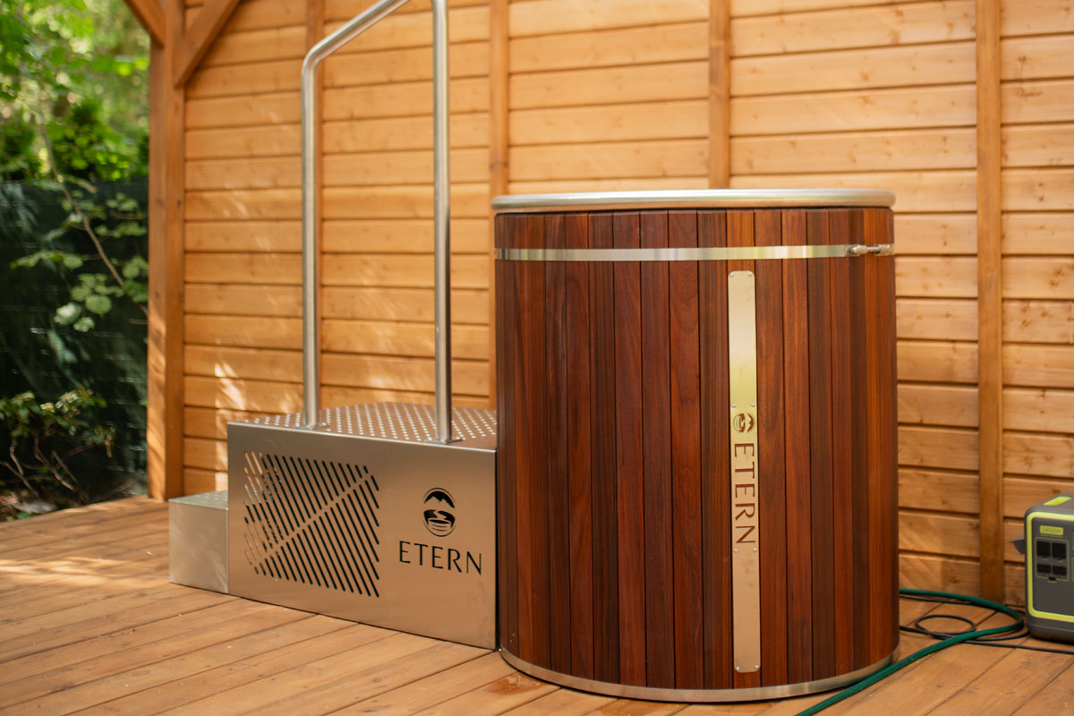 ETERN PRIME COLD TUB 90 – beczka do morsowania z chillerem Poolex 5 kW