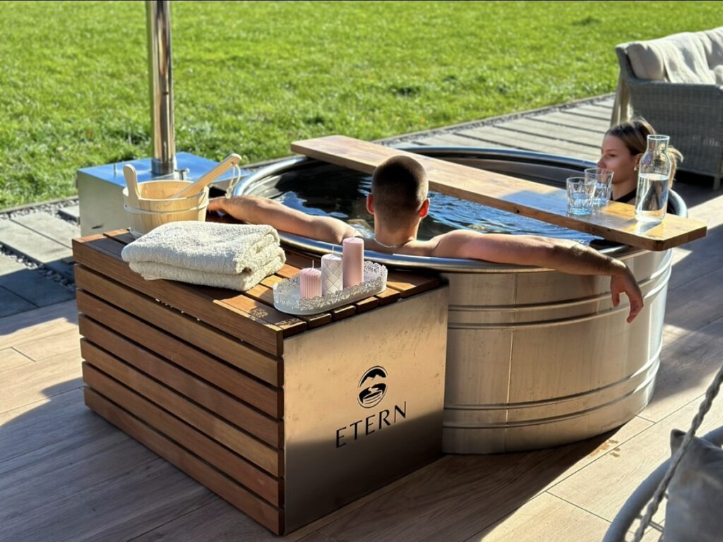 Balia ogrodowa Eternal Hot Tub 150 ze stali nierdzewnej ​
