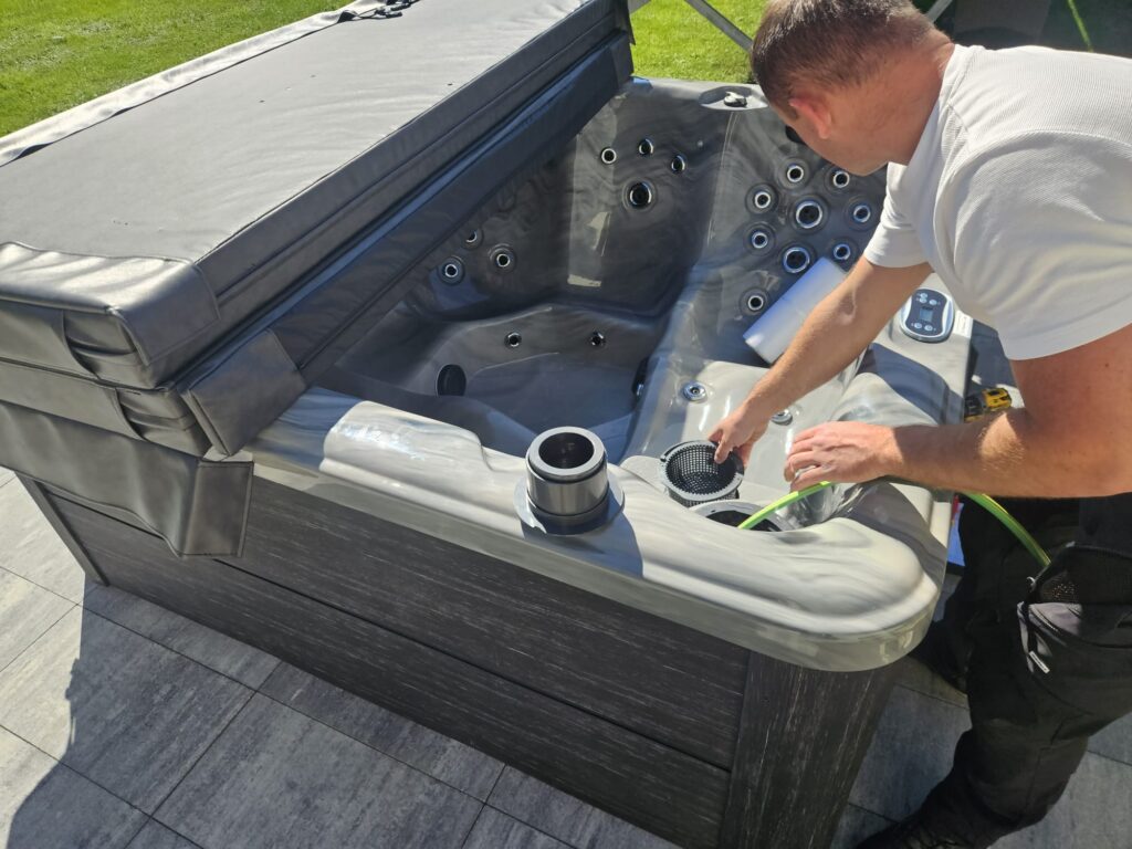 dbać o wannę spa w ogrodzie?