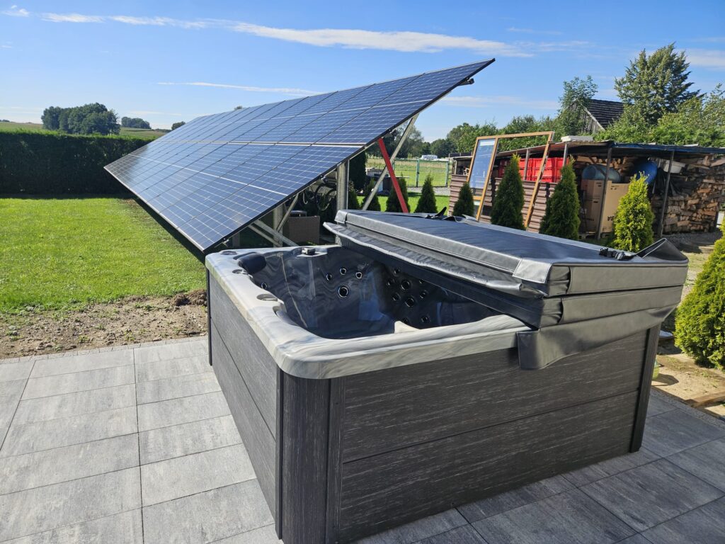 dbać o wannę spa w ogrodzie