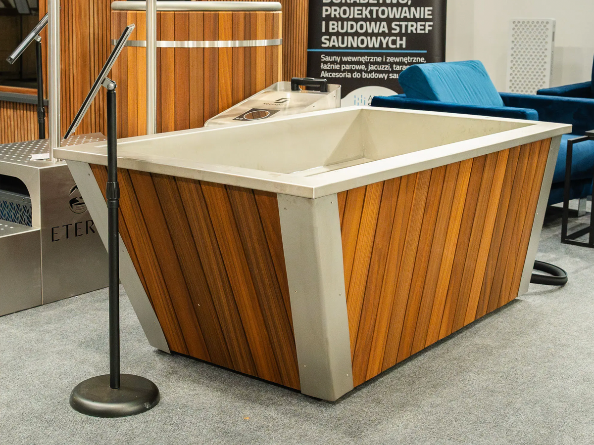 ETERN CLASSIC BATH - wanna do morsowania z chillerem Poolex 5 kW